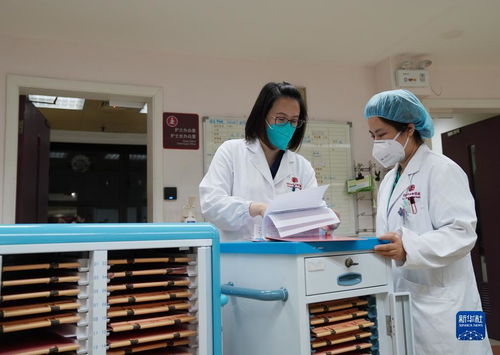 上海 夜幕中的妇产科医院急诊